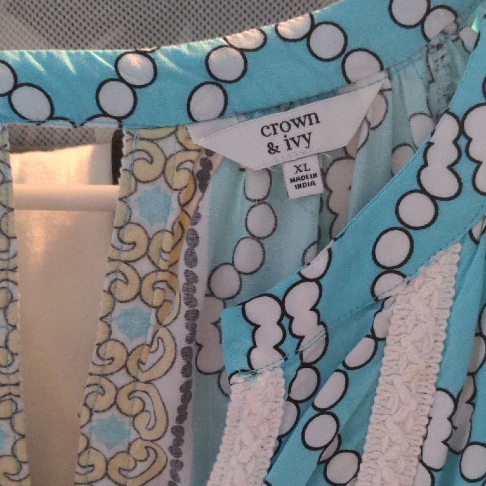 Women's Blue Patterned Top - Picture 2 of 7